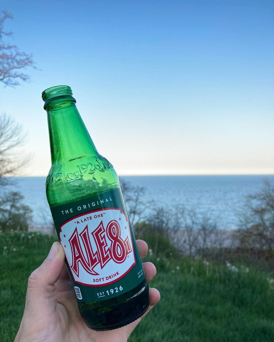 With Ale-8 by your side, you can navigate any waters! 

Photo: @bourbonstagram