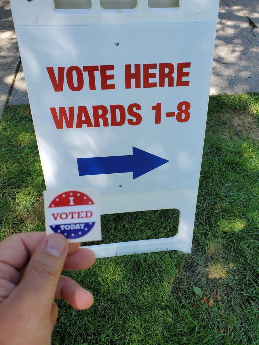 erikk292mke's tweet image. Loved seeing a long line of #SWood community members wanting to #exercisetheright &amp;amp; use their voice to vote for the #Wisconsin Partisan Primary.  

I wonder if we as a state will ever think about allowing open #nonpartisan primary elections.  #exerciseyourright #UseYourVoice