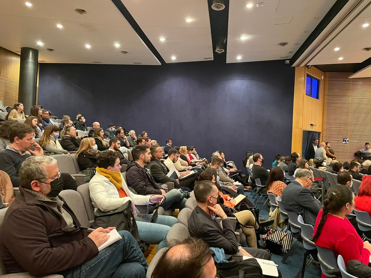 #CapacitacionPresencial sobre sistema de gestión EJE Expediente Judicial Electrónico <a href="/lboni77/">Luis Bonini</a> y <a href="/odlitigante/">Defensa del Litigante</a> del Poder Judicial de CABA ⚖
📲 #AHORA Salón auditorio turno tarde con palabras de inicio del Presidente <a href="/rgillavedra/">Ricardo Gil Lavedra</a> 
#9Agos #TransformacionDigital