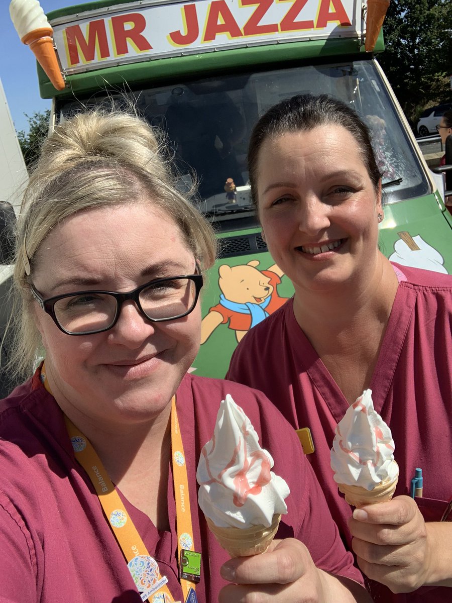 Enjoying our ice cream <a href="/HWBGateshead/">Balance - Occupational Health and Wellbeing</a> <a href="/Michelle_Rxx/">Michelle Reilly</a> 🍦