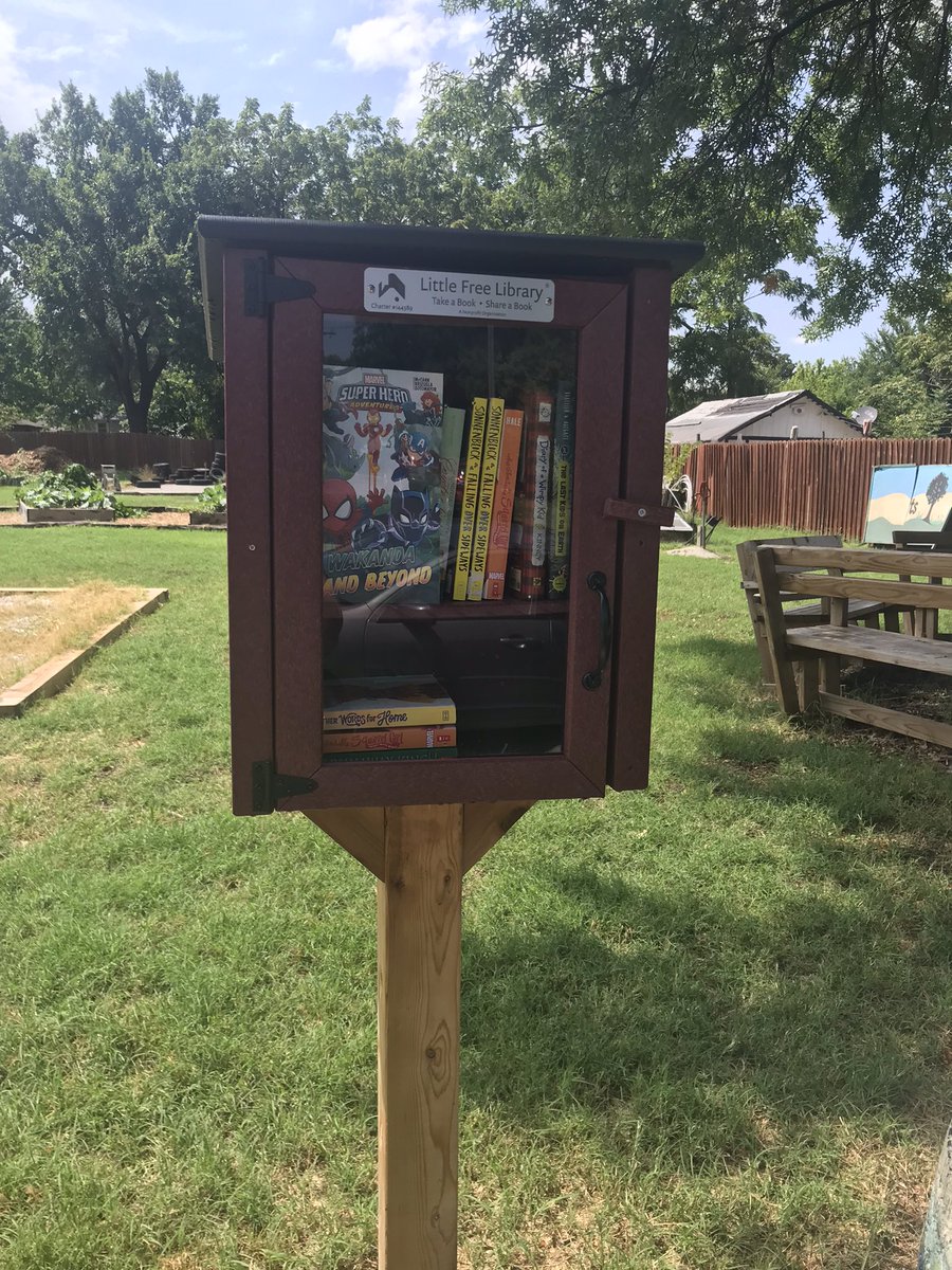 Hey Beavers!!! Grab your schedule and a FREE book! Just stocked our Little Free Library! Across the street in our garden area. 🪴 Can’t wait to see you in the <a href="/ReedAcademy1/">Reed Academy</a> Library!     
<a href="/LtlFreeLibrary/">Little Free Library®</a> <a href="/Foundation4SPS/">Foundation for SPS</a> #btsgrant #spslib #freebooks #keepreading
