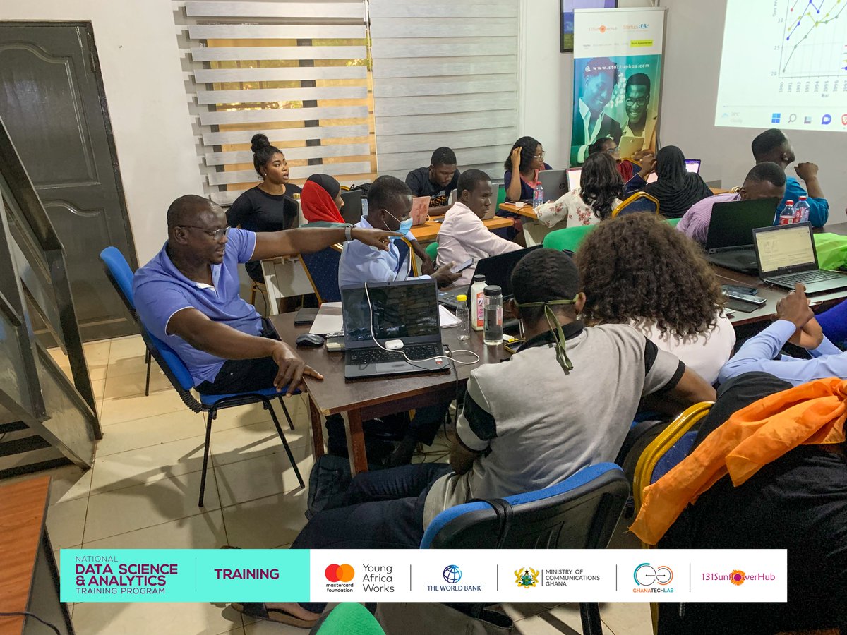 131SFH's tweet image. In today's lesson, the trainees created and reviewed #matplotlib visualizations with 2016 gas prices data of some countries. They also learnt about descriptive, diagnostic, predictive and prescriptive analysis.
#datascienceandanalytics #DataScience #Analytics #datavisualization