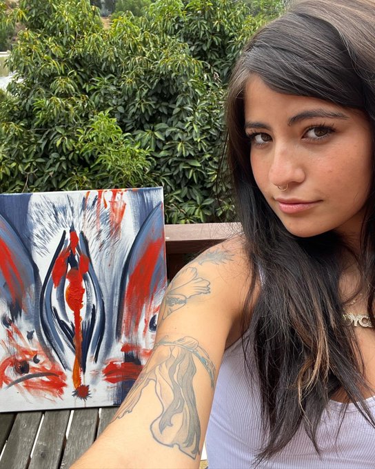 Watch shark.baee🇵🇸's leaked NSFW photo on TwXstars