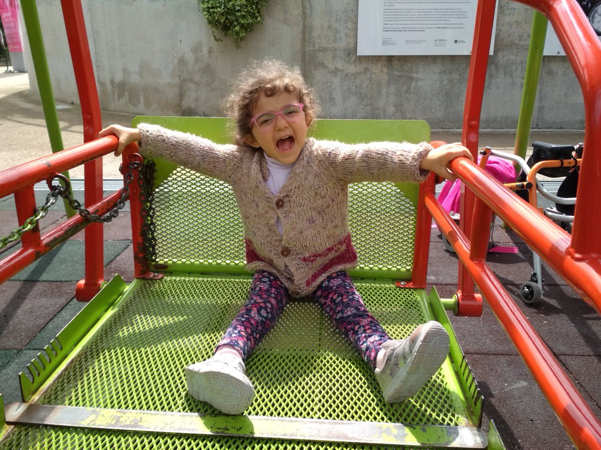 sosanormal's tweet photo. Aurora falleció este domingo en la mañana. La voy a extrañar tanto...
Su corto vuelo por esta vida nos dejó tantos recuerdos de amor y dulzura. Ella siempre fue una niña feliz, rodeada de todo el amor que pudiera recibir. 
Nadie que te haya conocido te olvidará jamás ❤️🧡💛💚💙💜 https://t.co/yBgNZ1B6MZ