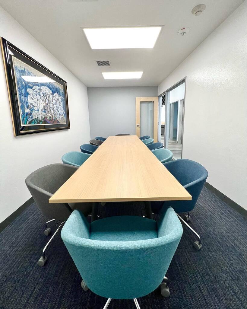 BLANKSPACES's tweet photo. BLANKSPACES LONG BEACH:
Not all meeting rooms are alike. At Long Beach, we are proud to serve the community & help teams gather together 🤝
📸: @brendatsay
#longbeach #blankspaces #downtownlongbeach #coworking #meetingrooms #office #community https://t.co/uzRyAiCYV8 https://t.co/vpXQBi4QJM