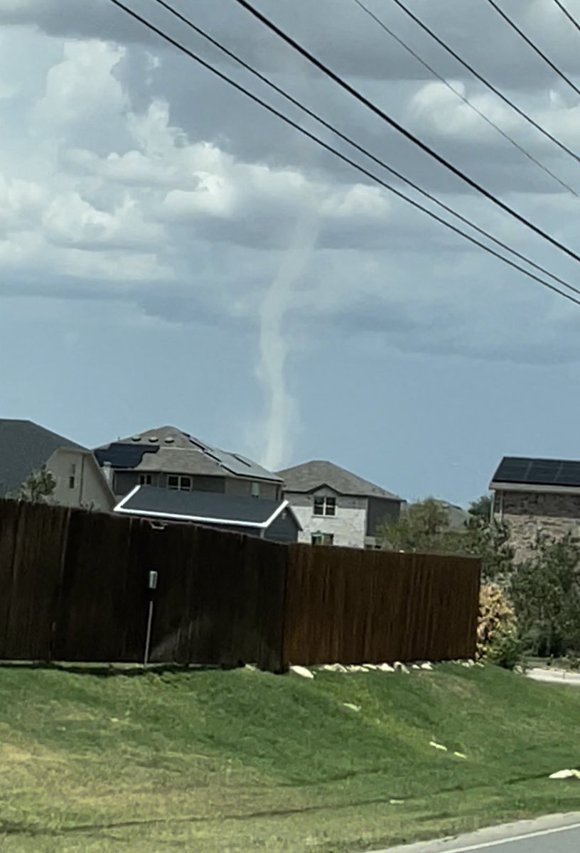 PJMINTL's tweet photo. @wfaaweather Here are more pictures of the “gustnado” https://t.co/oqKJREc9sb