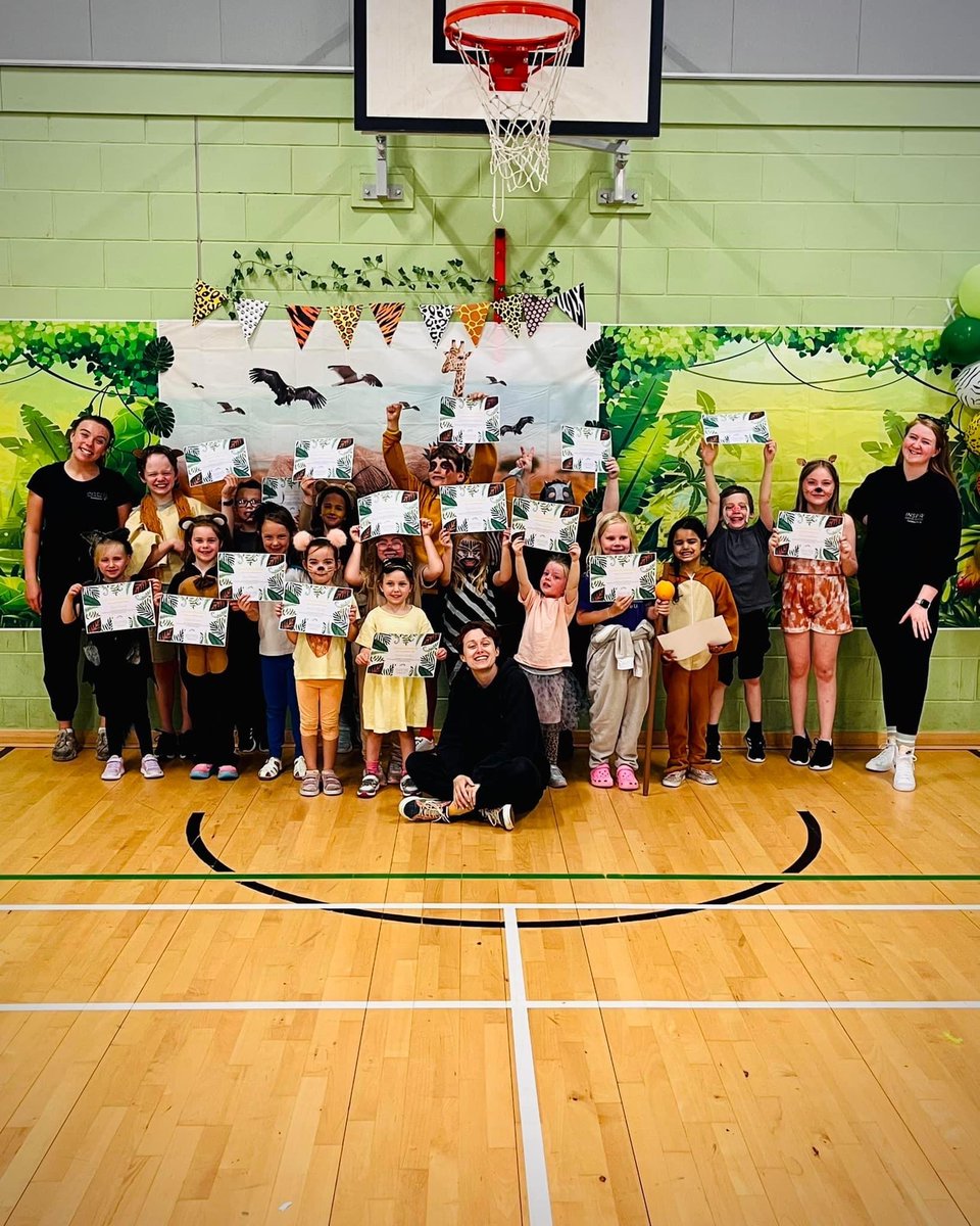 Inspire_TW's tweet photo. Actors, I hope you got your feet up and a well deserved cuppa made for you when you got home☕️ For now, rest - feeling proud of your achievement this week. And have a wonderful final week of your summer hols🌞

Love, Team Inspire 💛💜

#fife #dunfermline

5/5 https://t.co/GHSGLl8RNi