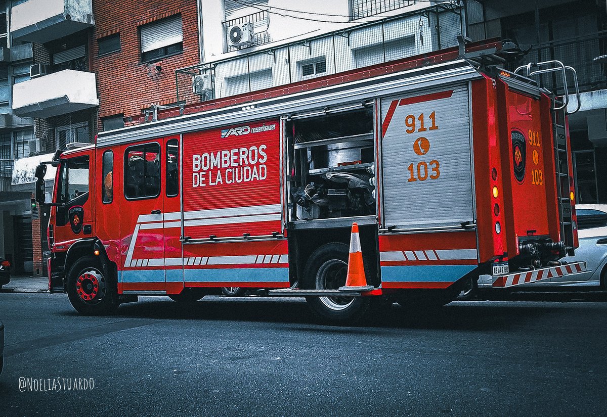 Bomberos de la cuidad <a href="/EmergenciasBA/">Emergencias BA</a>