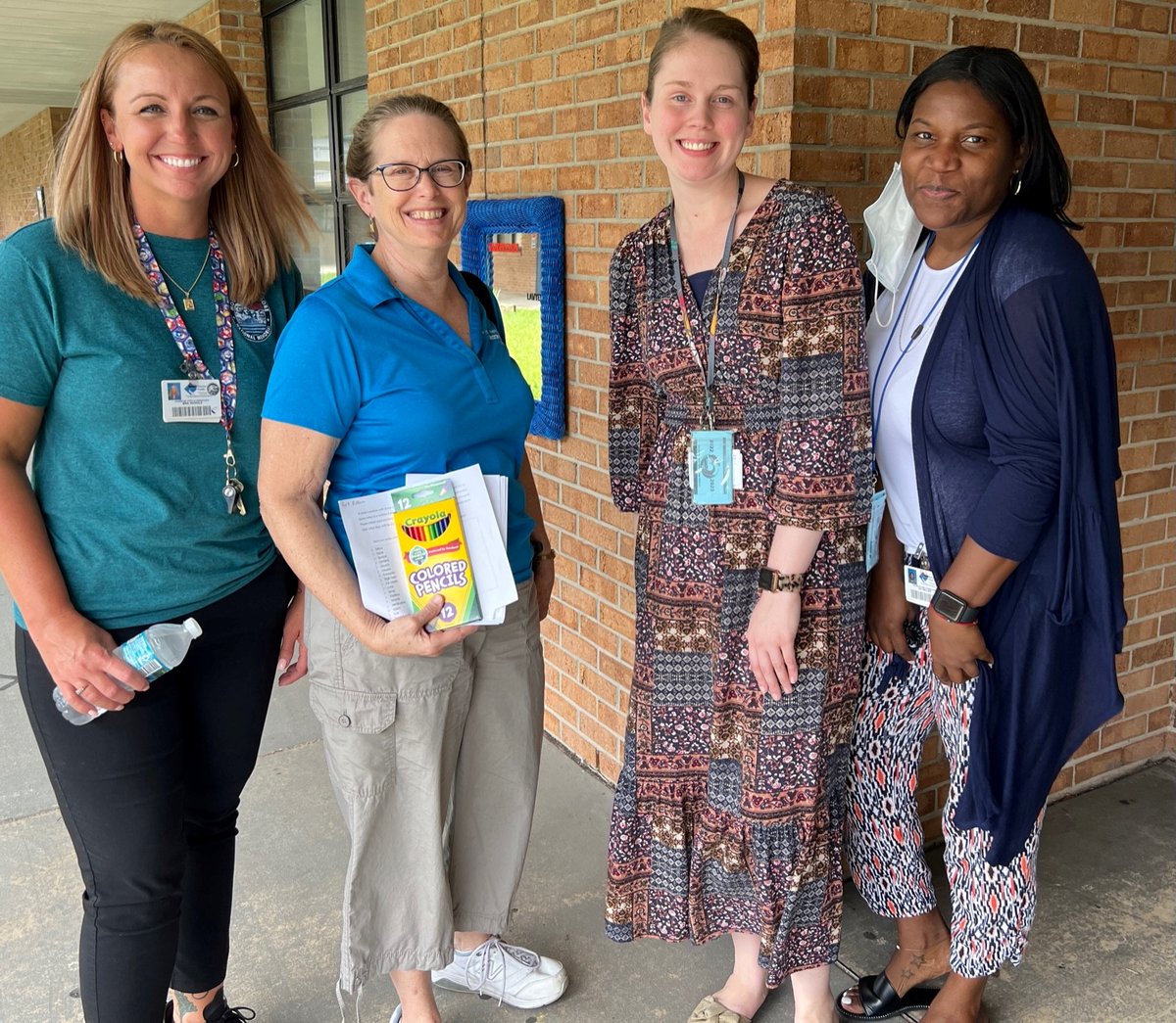 President Sue and Past President Julie helped with a Scavenger Hunt during back to school week for staff at Harbour View Elementary.  Thanks for your support!