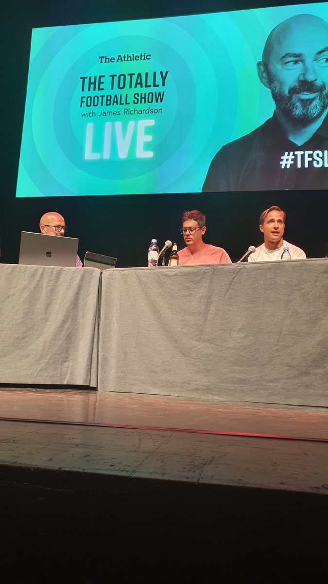 IPLRCrompton27's tweet photo. Ooh la la #TFSLive https://t.co/3Fx1amdc2V