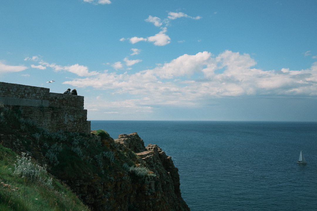 jordanmnrt's tweet photo. Duos au bord des falaises bretonnes https://t.co/qBwBfyDMFl
