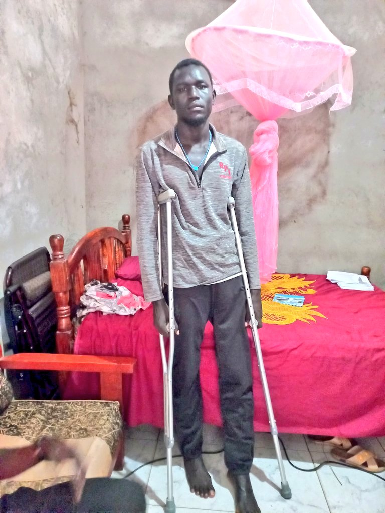 Elobijo's tweet photo. I would like to thank the #SSOT for the connection. Thanks to @ManuTongun for coordinating and big thanks to @SS_trauma and @madisonbrian85 for the Crutches. https://t.co/wohnIi3mEA