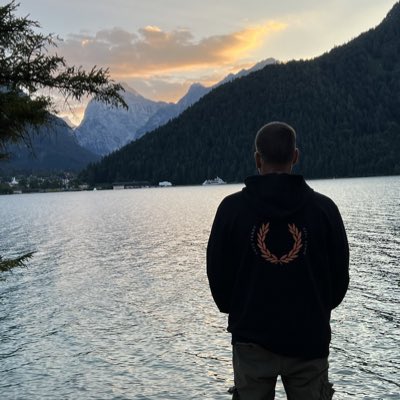 ThorstenGlahn's tweet photo. #NeuesProfilbild https://t.co/sdjQ9cVq32