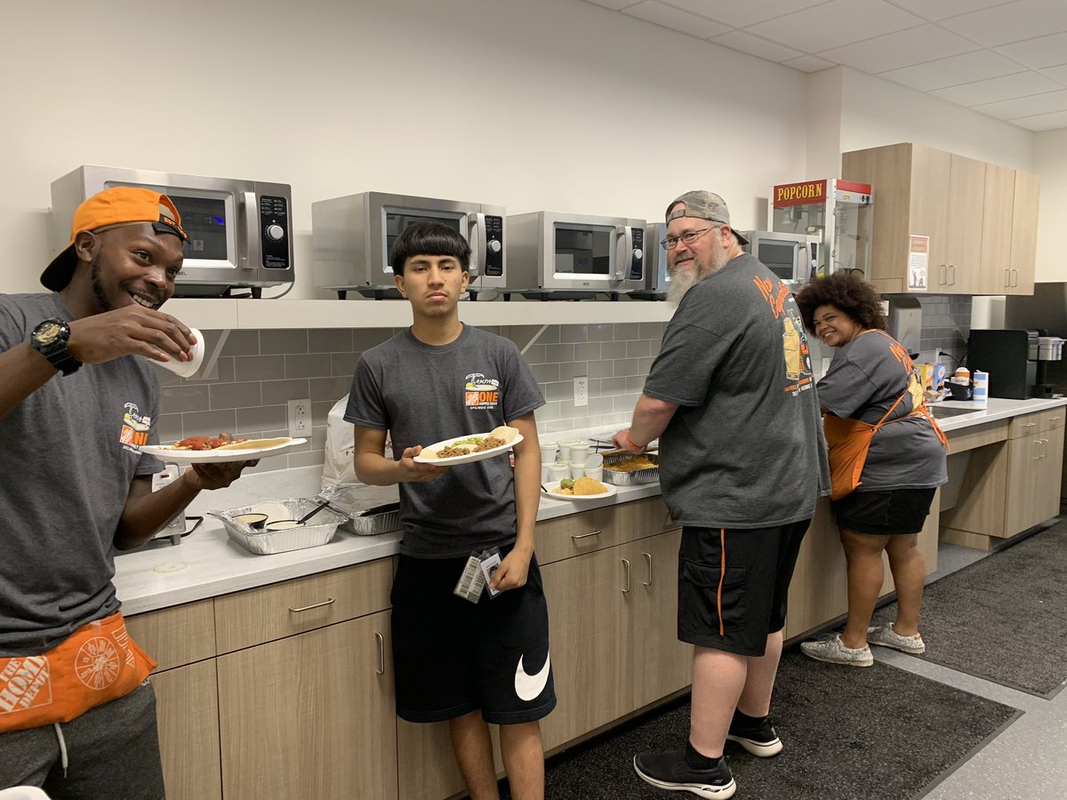 Cecily Burke tweet media