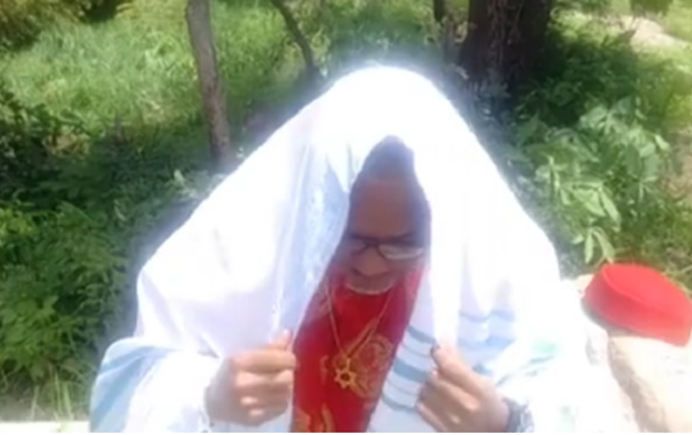 vivatecmarketng's tweet photo. Dear Mazi Nnamdi Kanu, our good LORD will bring you out of the horrible pit, out of the miry clay, & set your feet upon a rock. He will establish your steps. Your feet shall not slide.
All things shall work together for your good, in Christ name, amen!
Psalm 40 https://t.co/FiSYhl7rvD