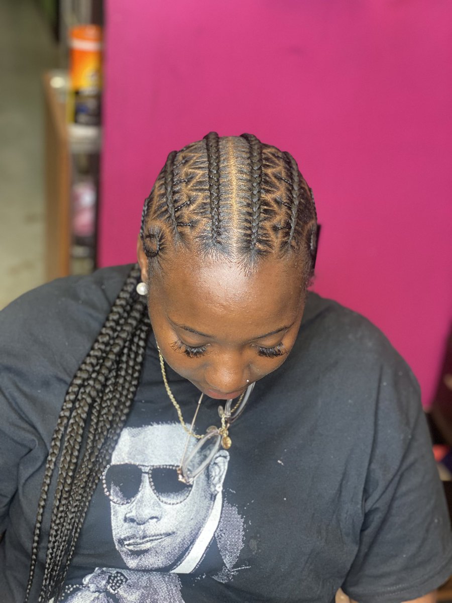 teet_longs's tweet image. A braided thread 
#fulanibraids #Fulani #mediumknotless #mediumknotlessbraids #feedinbraids #Feedins #braidstyles #braids #memphishairstylist #memphisbraider #oxfordbraider #mississippibraider #atlantabraider #memphisbraids#lemonadebraids #atlanta #braider