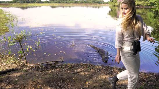 ObsFamosos's tweet photo. Fernanda Keulla vive seu momento "Juma Marruá"
CONFIRA: https://t.co/5bPrLbHTCy
#FernandaKeulla #GloboModoViagem #HeyHo #Pantanal https://t.co/7MZTS8aKbf