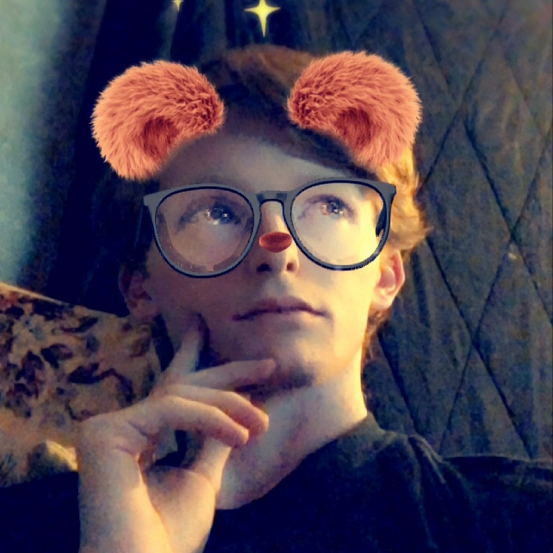 ReifCody's tweet photo. Bored but looking cute while doing so. https://t.co/cs6AEk0pFS