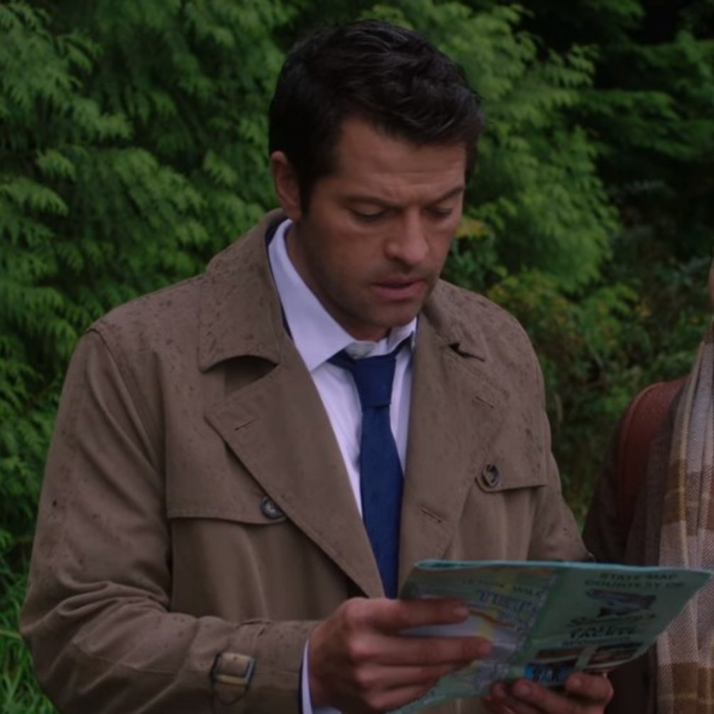 FIREFLYCASTIEL's tweet photo. castiel is such a huggable guy. just wanna give the dude a good ol' hug https://t.co/4WYwYsiCCP