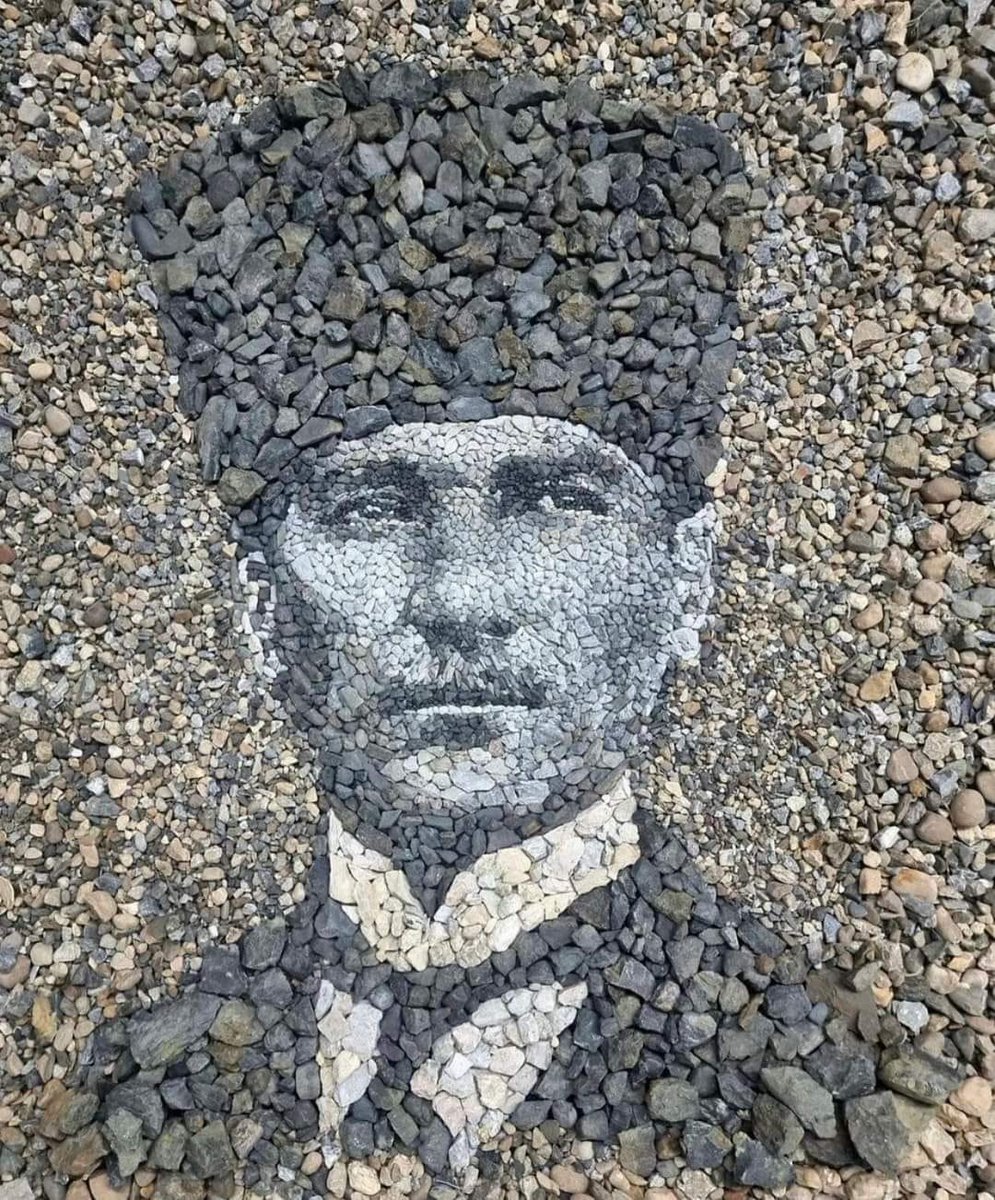 YILDIRIM_1881's tweet photo. Taşlarla özgün #MustafaKemalAtatürk
Görseli.
#JustinBateman yapıtıdır. https://t.co/P4XUK7j0j0
