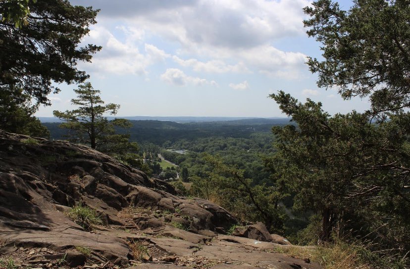hikefmh's tweet photo. Registration is open for #HIKEforMentalHealth’s Hike the Giant! Together, let’s explore CT’s Sleeping Giant State Park &amp; raise funds for mental health research and trail maintenance! Get details here: https://t.co/QS78V6uhf1 https://t.co/JGNDDXmkNW