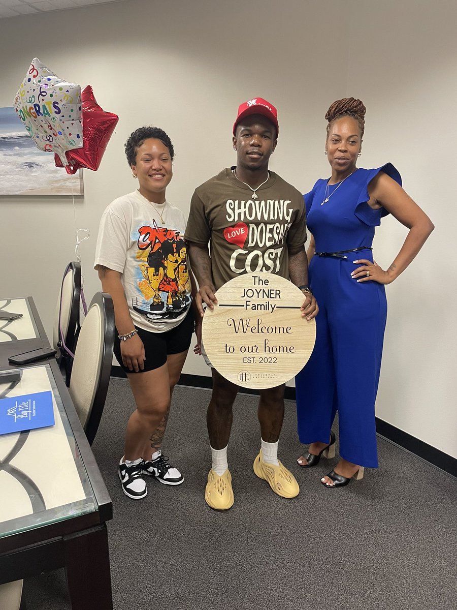 BrandonJoyner24's tweet photo. CONGRATS!!! @Cjoyner24_ officially purchased his first home today, 22 years old, still haven’t graduated. @GoBuilderSports is a life changing opportunity. Once you learn a trade, you’ll never be broke! https://t.co/FVr0yDzICL
