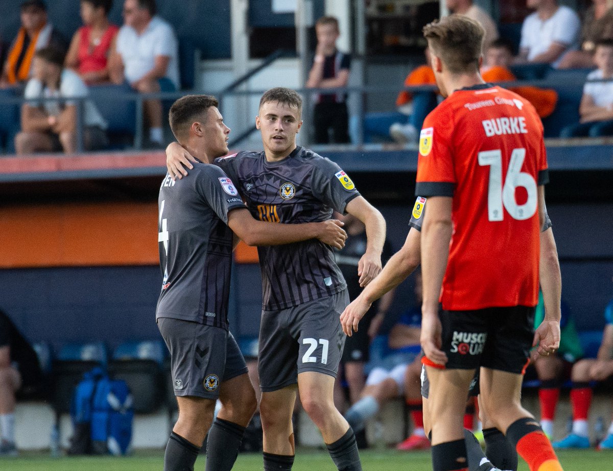 NewportCounty's tweet photo. 𝗠𝗔𝗧𝗖𝗛 𝗥𝗘𝗣𝗢𝗥𝗧: 𝗟𝘂𝘁𝗼𝗻 𝗧𝗼𝘄𝗻 𝟮-𝟯 𝗡𝗲𝘄𝗽𝗼𝗿𝘁 𝗖𝗼𝘂𝗻𝘁𝘆 🗞️

#NCAFC twice came from behind to beat Championship opposition Luton Town 3-2, as we booked our place in round two of the EFL Cup.

🧡🖤

https://t.co/bL4rBWu9Vd https://t.co/G2qtsktE6c