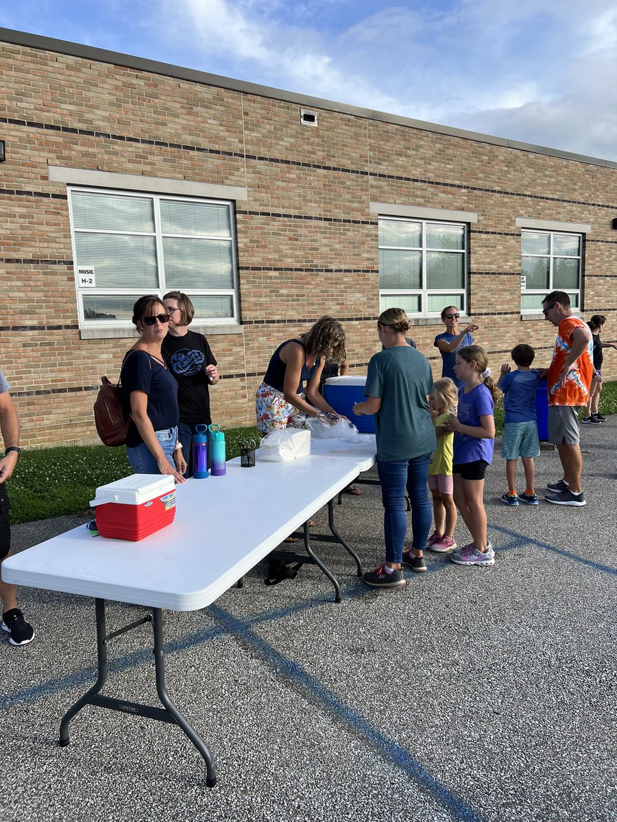 Mrs. Bailey (@mrsbailey_bcs) on Twitter photo I loved meeting our students and families tonight at Popsicles with the Principal. <a href="/BCSDHRidge/">Hickory Ridge Elementary</a> It was also great to see the smiles as they ran around the playground. ๐#BrunswickPride I loved meeting our students and families tonight at Popsicles with the Principal. <a href="/BCSDHRidge/">Hickory Ridge Elementary</a> It was also great to see the smiles as they ran around the playground. ๐#BrunswickPride