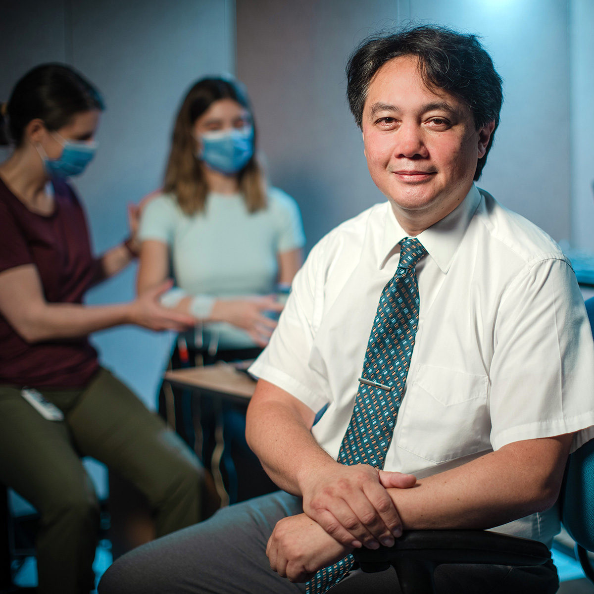 KITE scientist Dr. Cesar Marquez-Chin’s research explores utilizing brain-computer-interface and functional electrical stimulation to restore movement in paralyzed patients. Learn more about it in the latest edition of our #KITEworks series: bit.ly/3Qut3th