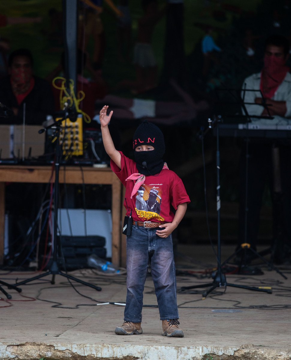 Isaacguzmanfoto's tweet photo. Hoy es el 19 aniversario de la creación de los "caracoles" zapatistas. Procesos de organización del E.Z.L.N. en Chiapas, México. #documentaryphography #photojournalist #covid_19 #ezln #ezlnchiapas #ezlnaeuropa #giraporlavida #everydaymexico #méxico #chiapas #EZLN https://t.co/sHUfOpczG6