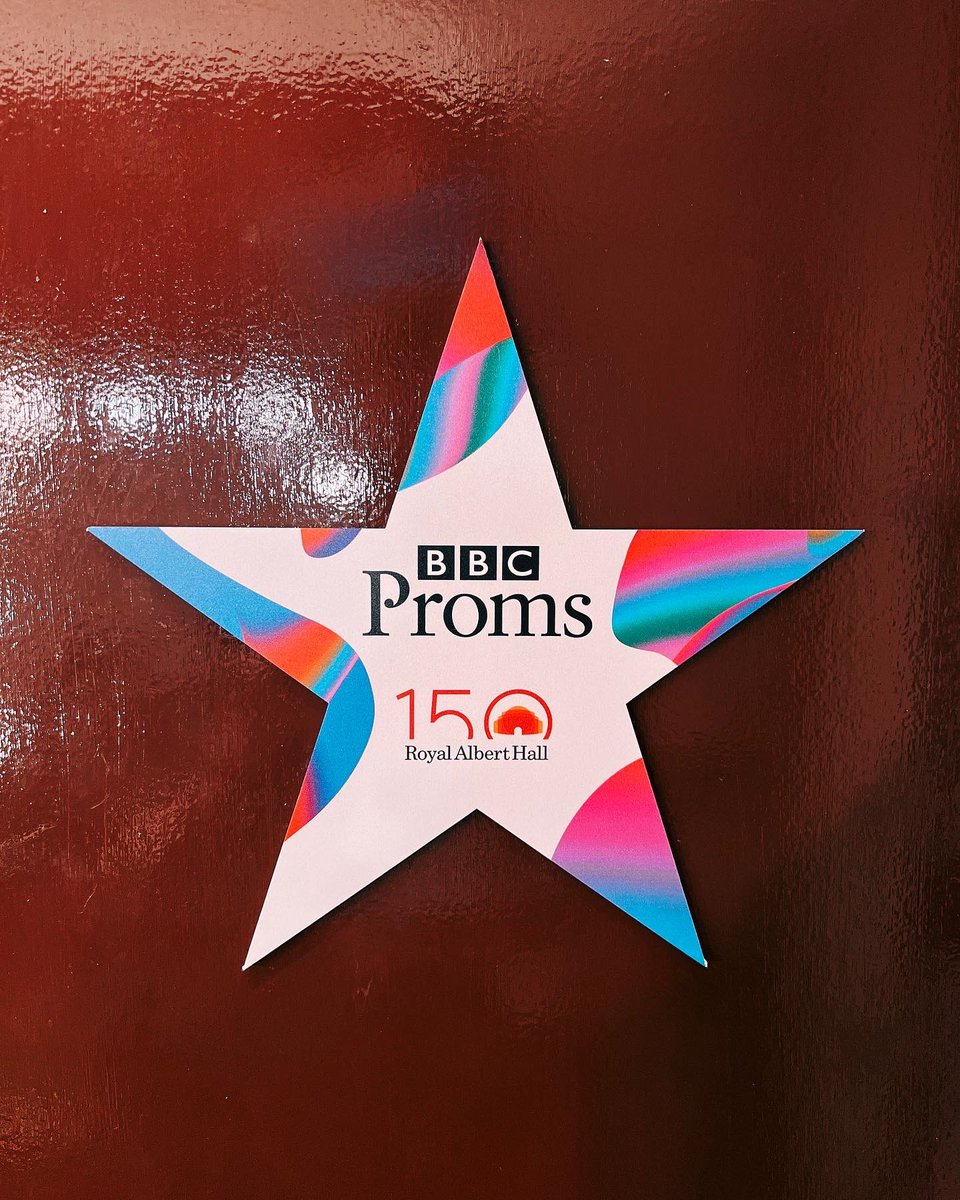 davekinghan's tweet photo. Not bad, these “proms” https://t.co/6ClLOU94vs