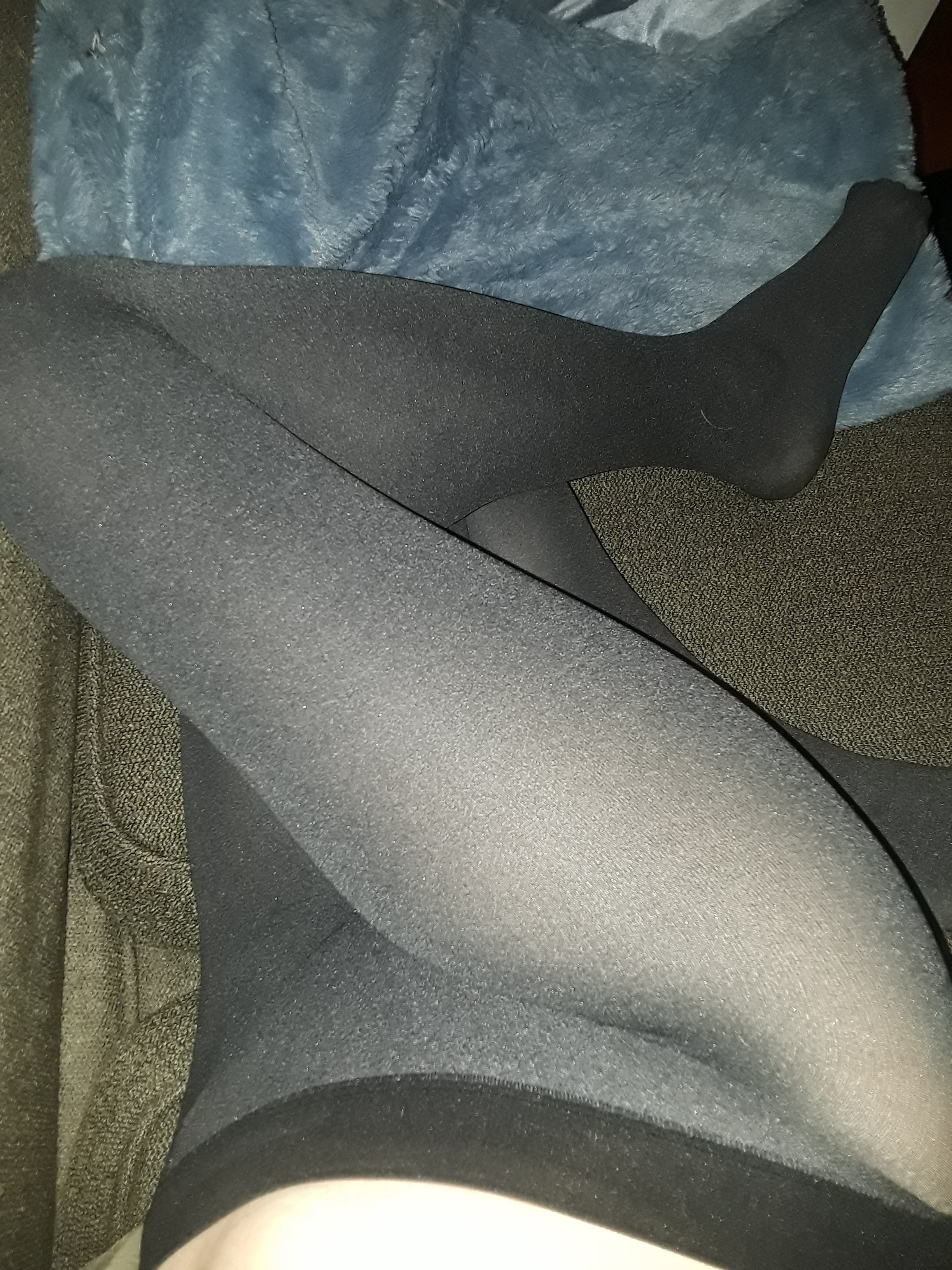 Boyfriend wears pantyhose 2025