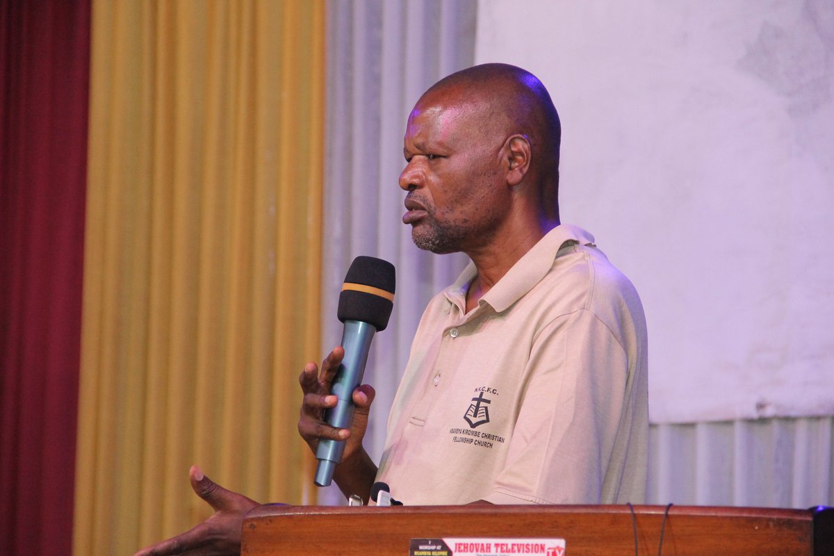 Pr_JOHNMARK's tweet photo. There will always be people that try to discount you, tell what you can’t become. But you’re not dependent on what they think, what they can do. Your sculptor is the Most High God. He has not lost His vision of who He created you to be.#NKCFC| #DELIVERANCE_SERVICE https://t.co/zigzszUnR1