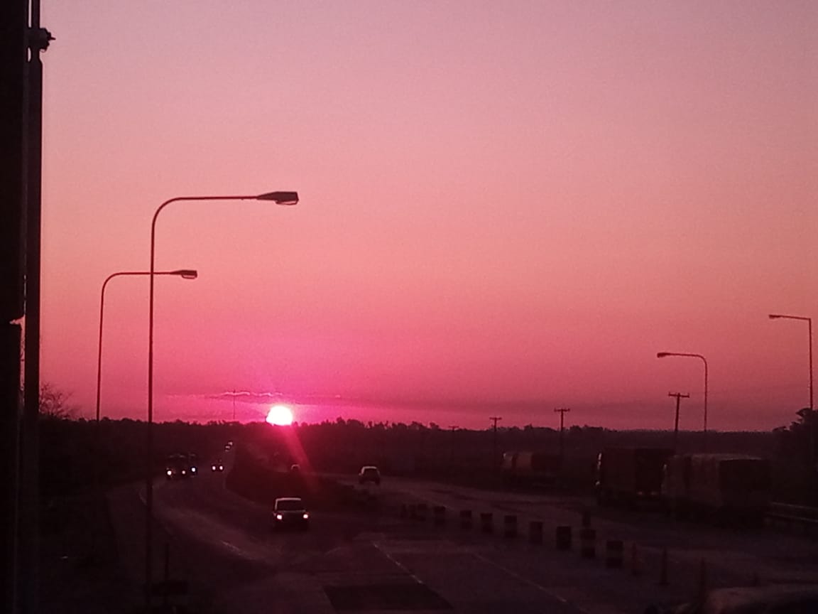 ATN CONDUCTORES Y TRANSPORTISTAS
🟩 Tránsito Fluido de vehículos grales sobre RN9 Camp-SN, 193 Zte-Solís, RP6 ZC, accs Zte y RN8 sent Arre, alt peaje Solís.
🟩 Normal : Puentes Zte-BL, 12 Cei, 14 Chú, 8 Exalta, RP41 Bara-Ar y RP193 Zte-Capi.
🟩 Vis MB.
EMER VIAL 📞 140.