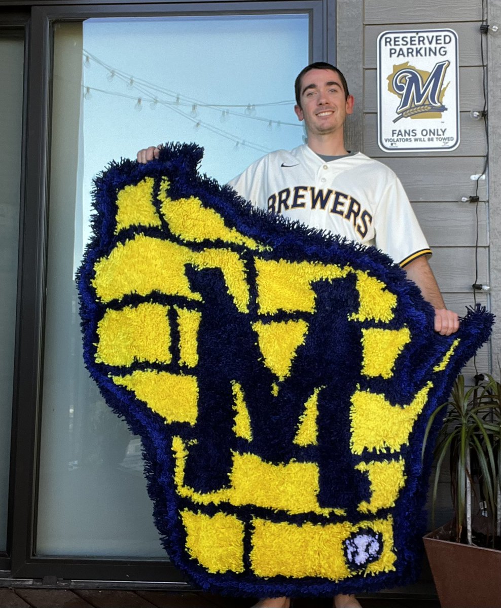 After 33 days of working on my rug it’s all complete!! <a href="/Brewers/">Milwaukee Brewers</a> #ThisIsMyCrew #BrewCrew #Brewers