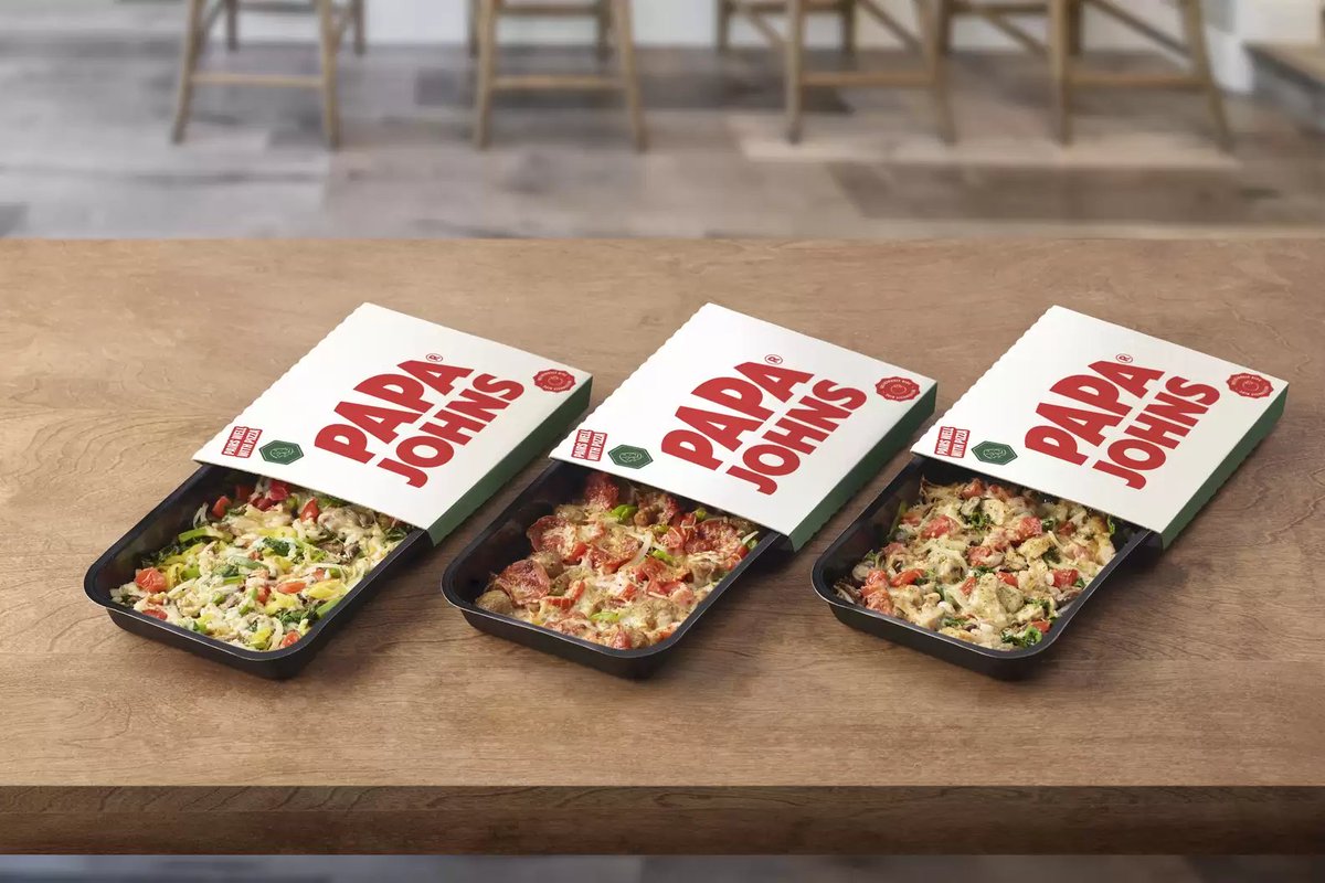 darrenrovell's tweet photo. Papa Johns unveils "Crustless" Pizza bowls. 

One of the best ideas in pizza in last decade. 

Maybe appeals to 10% of ordering population, but don't discount how that population affects whether or not others order/dine there. https://t.co/oR8qxctFXo