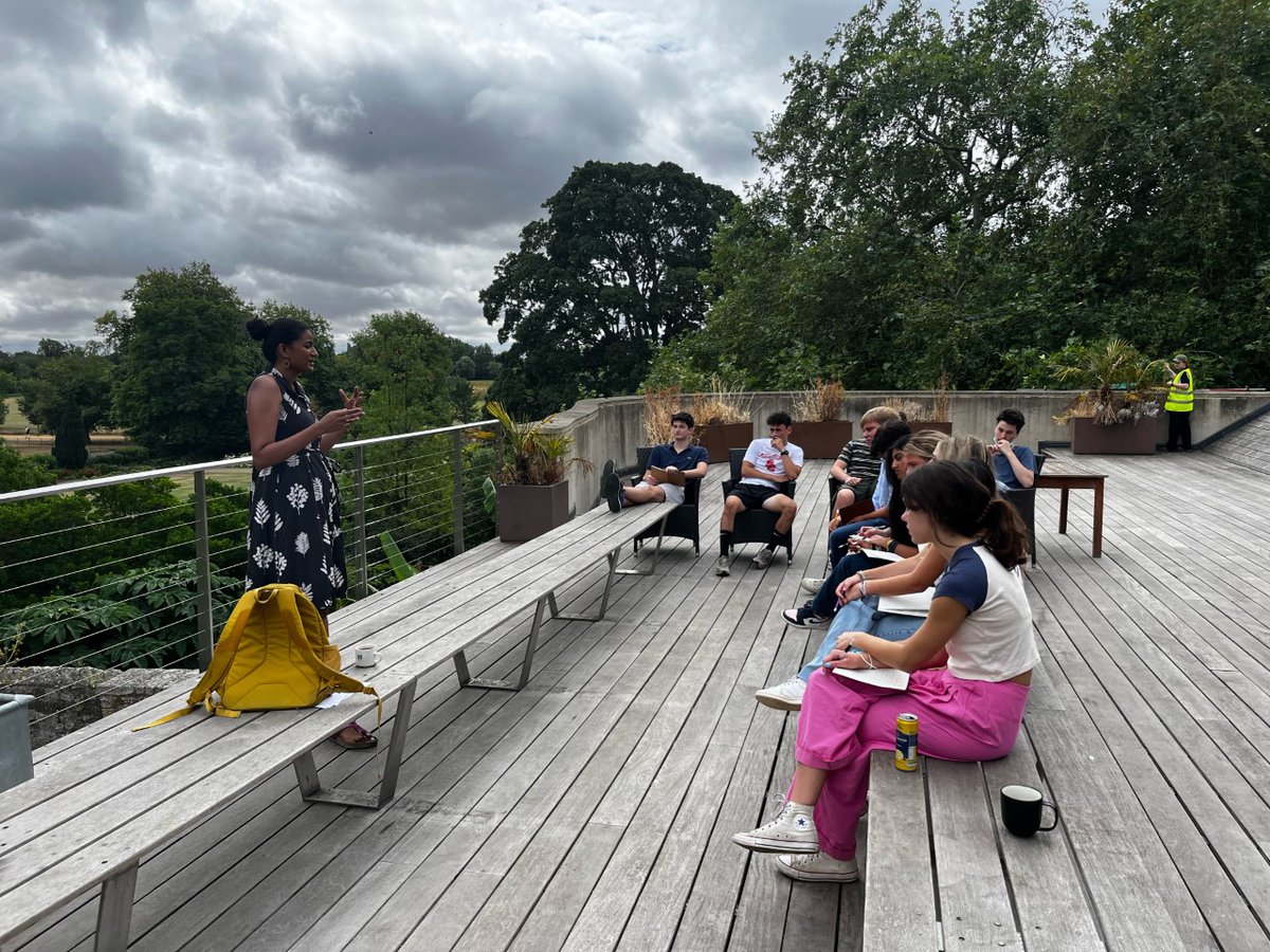 OxbridgeByWS's tweet photo. Summer's not over yet! ☀️ Oxford Seminar students have been learning, laughing, and exploring the wonders of Oxford.

Check our Instagram Stories for a Session II Oxford Seminar Takeover this Thursday! 

📸 Oxford Summer Seminar 🇬🇧 

#OxbridgePrograms #OxfordSeminars https://t.co/Dqhf4vcrRc