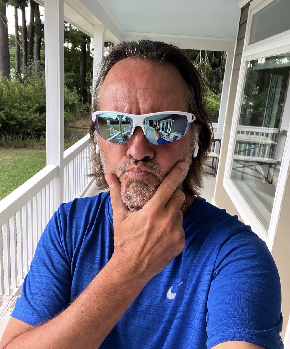 John Legere tweet media