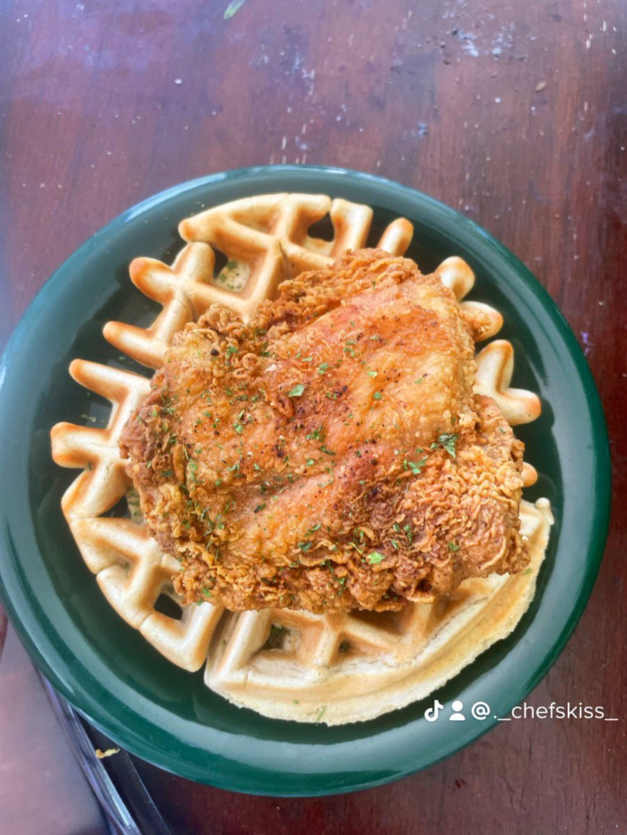 𝐸𝒮𝐸𝒩𝒞𝐼Á 🫡 tweet media