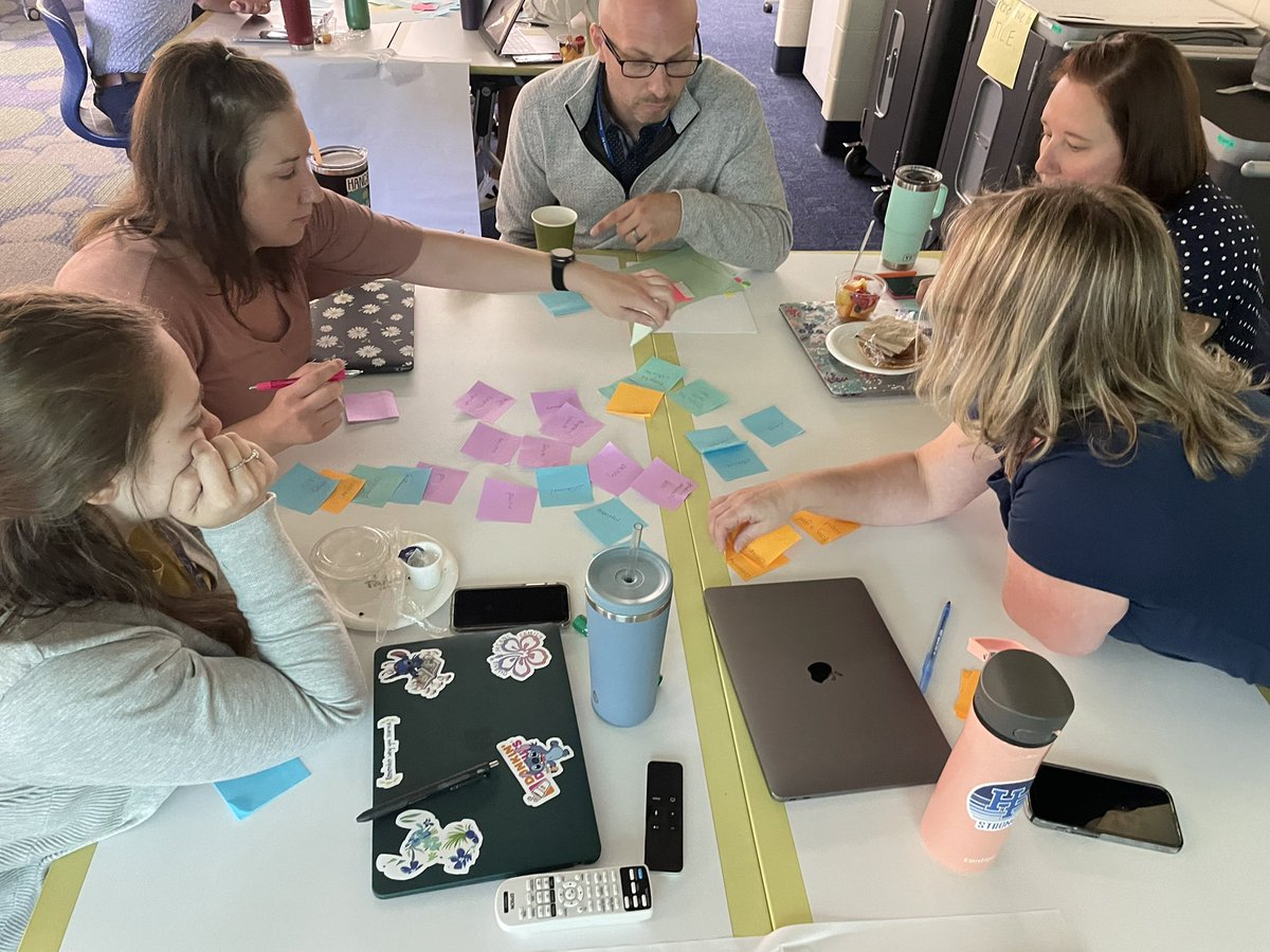 Amy Cengel tweet media