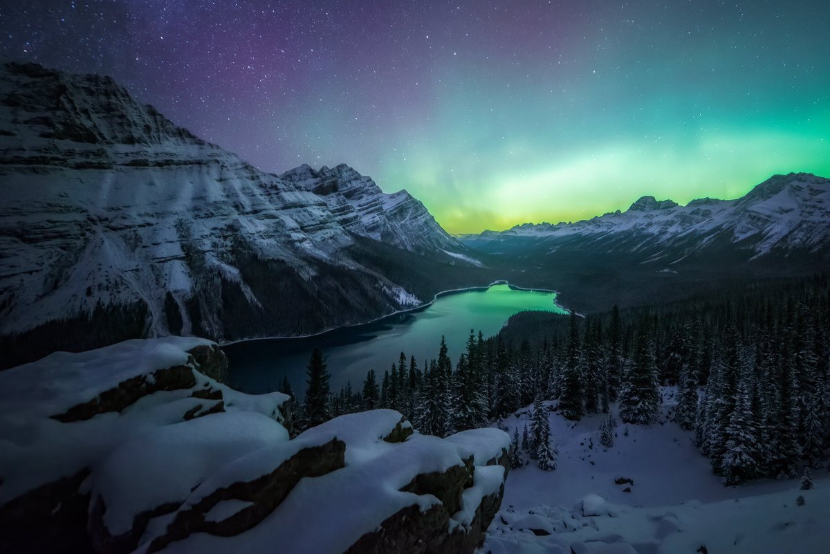 Been awhile since I've tweeted about my edition, but there's still 44 available!

"Cosmic Wind" a shot from one of the best nights of my life, from an iconic Canadian spot with the vibrant Aurora dancing overhead. 

Priced at .06E

Link below!