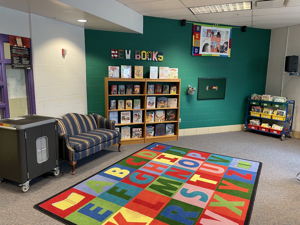 FESLibrary's tweet photo. My classroom is the school library- and it’s ready for students! Can’t wait to see all my new and returning readers! #JCPSDigin #Zone1derful #fairdaleworld #jcpslibraries https://t.co/daUj4PEHud