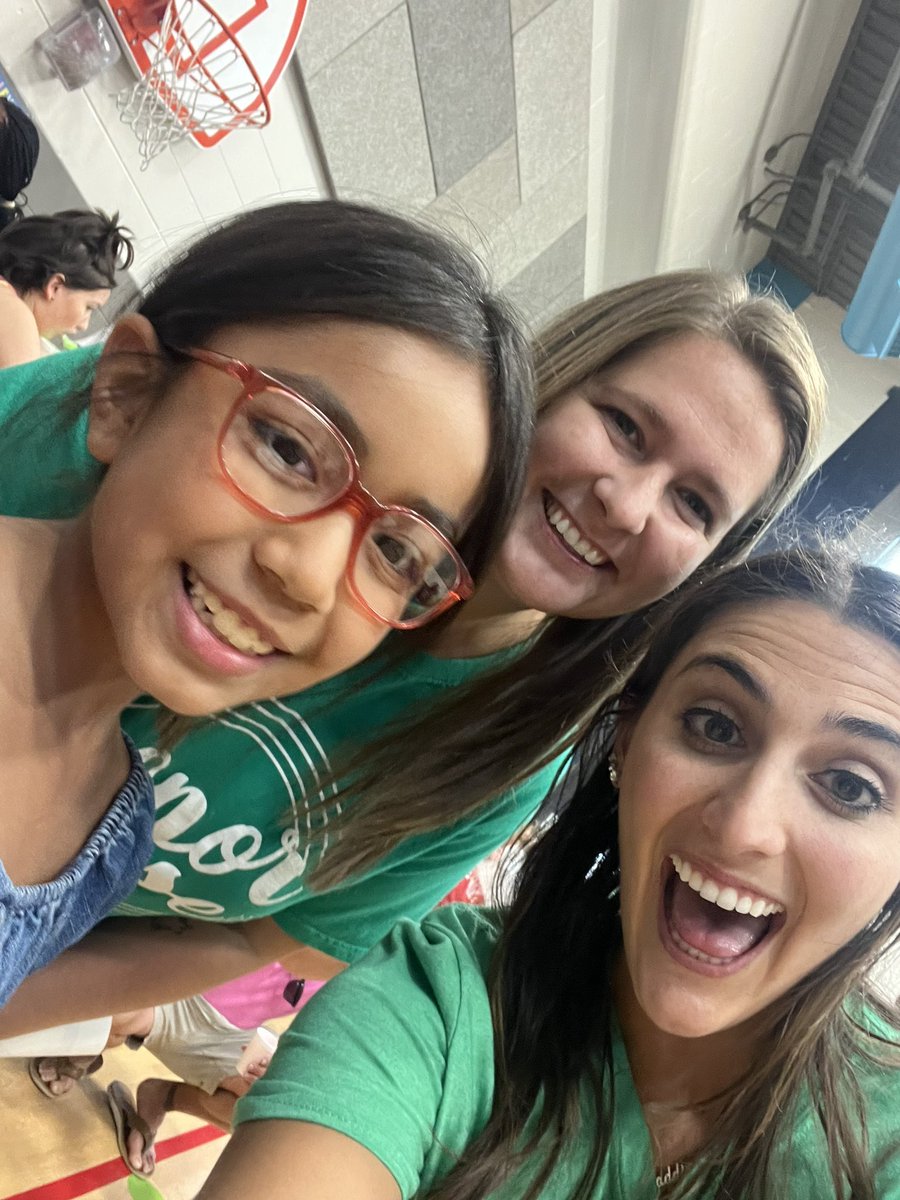 Maddie Karesh tweet media