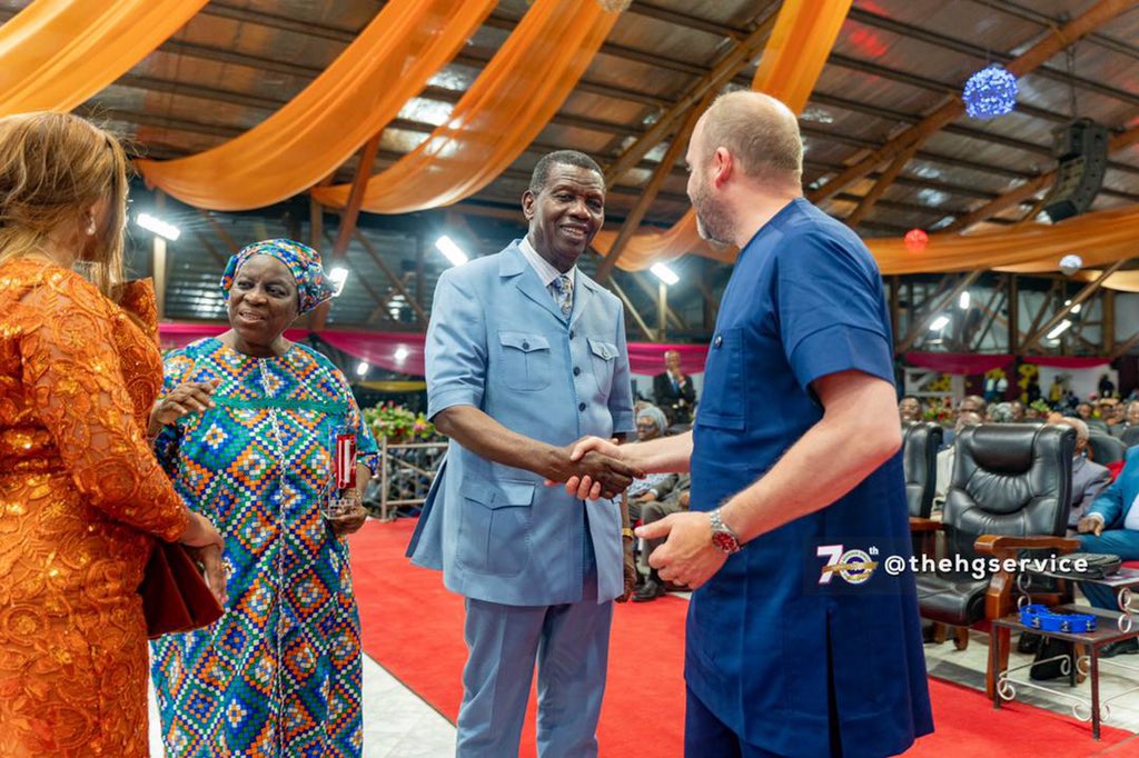rccghq's tweet image. Our Daddy and Mummy Adeboye also being appreciated for their plenty contributions to the Directorate of Children and Teenagers Education. 

Day 2
#RCCGConvention #RCCG70 #PerfectJubilee