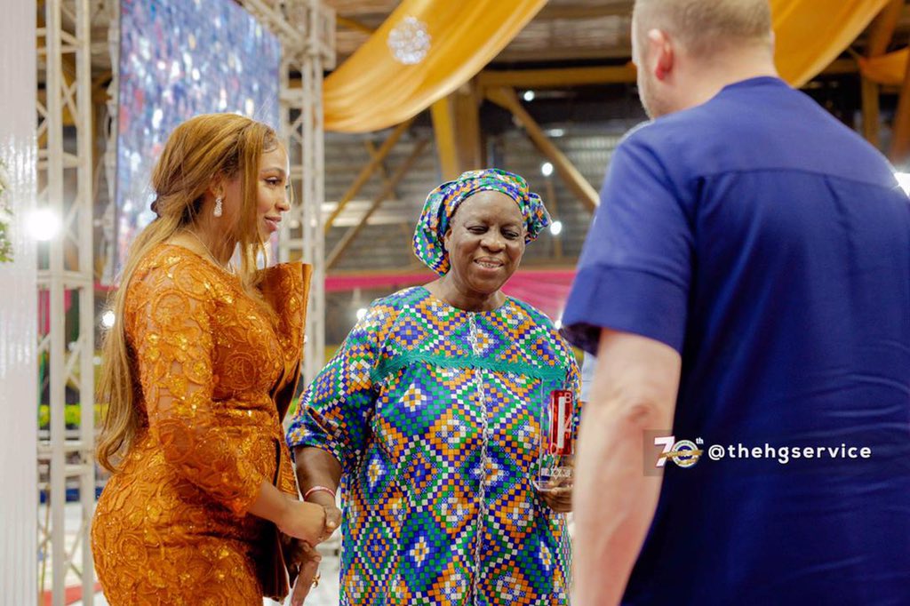 rccghq's tweet image. Our Daddy and Mummy Adeboye also being appreciated for their plenty contributions to the Directorate of Children and Teenagers Education. 

Day 2
#RCCGConvention #RCCG70 #PerfectJubilee