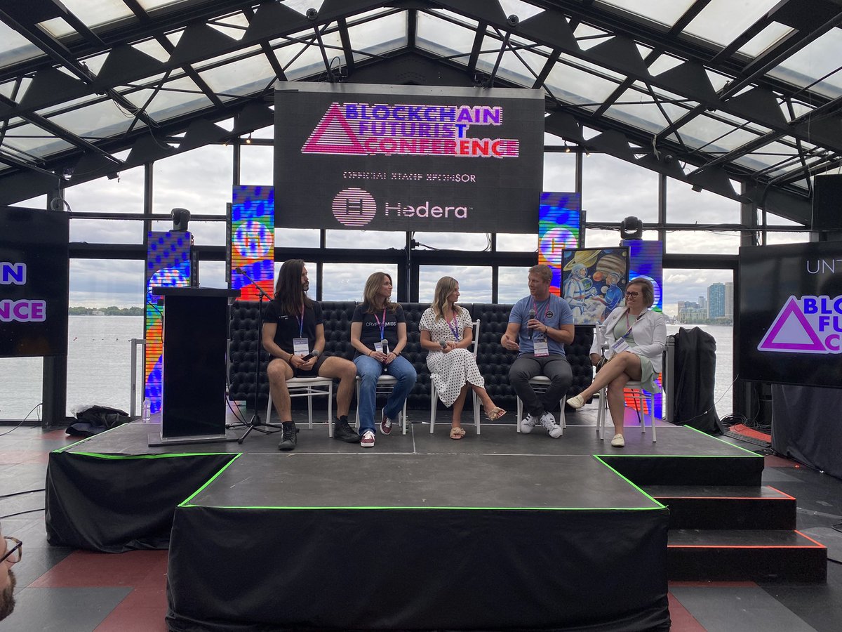 AminaMotala_'s tweet image. @WomanBlockchain speaking at @Futurist_conf 2022 !!!