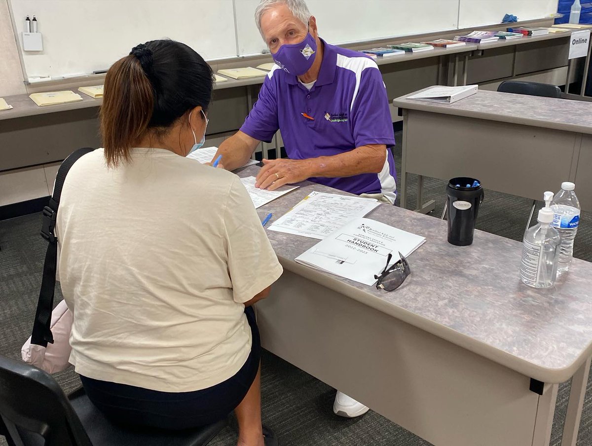 Our Student Orientation continues here for day ✌🏼! We are beyond excited to welcome our new and returning students back on our campus to enroll for the Fall semester! 🍁🍂🍄 Students receive 1:1 counseling with a teacher to enroll into an ESL class.😊👏🏼  #WeAreRUSD #RACEStrong
