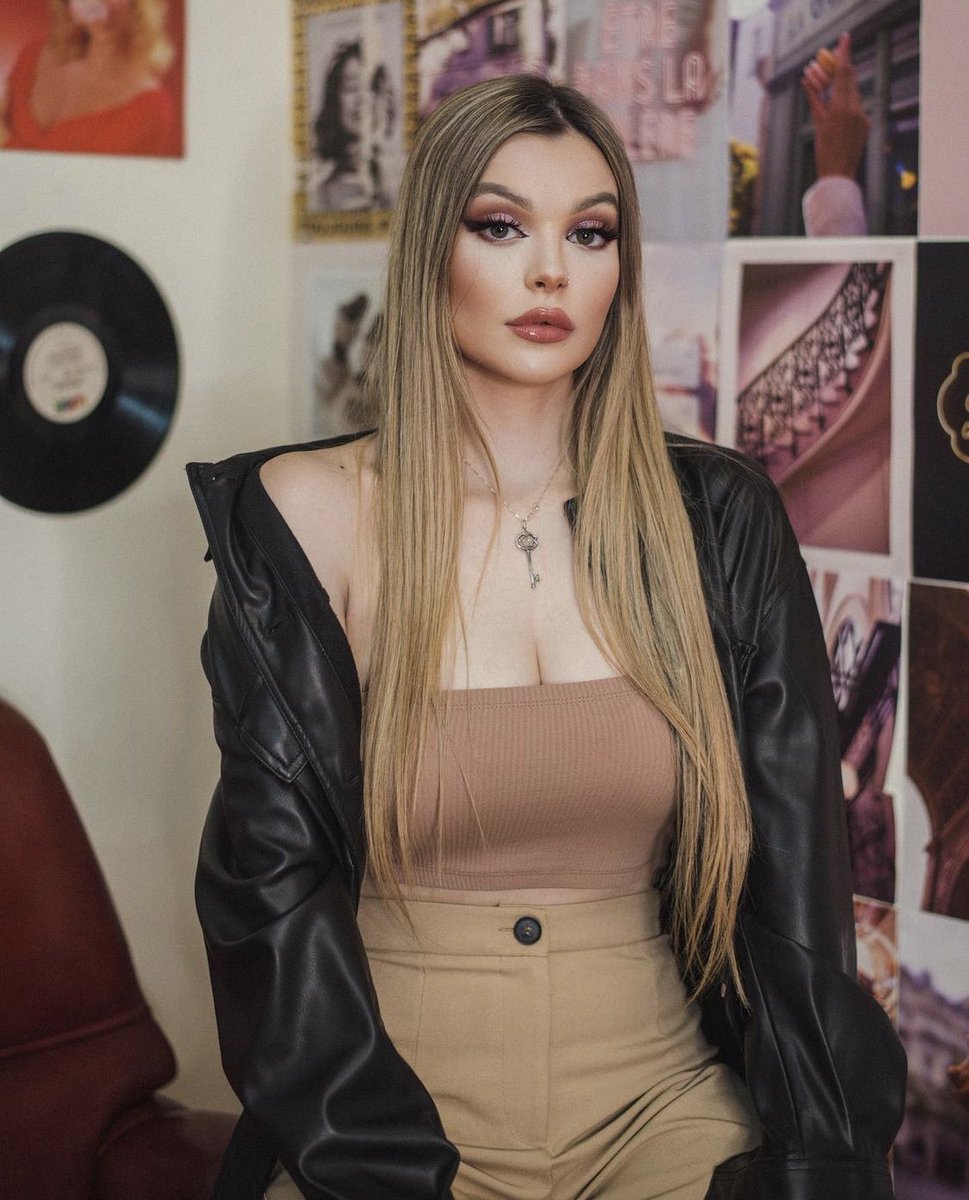 gc sin nombre ft Ibai on X: AROYITT hot o cute t.coL0I7ArpHbe  X