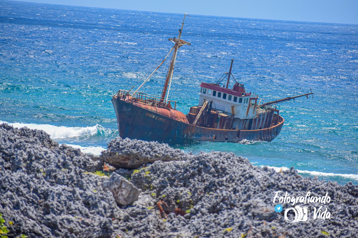 mario_traveler's tweet photo. El barco fantasma de Guanahacabibes

ℹ️ El "Union Express" fue encontrado en las costas cubanas por primera vez el 1/9/2015, se dice que llegó sin tripulación y con todos sus sistemas en funcionamiento. 
📷Nikon D3400
📌Guanahacabibes, Pinar del Rio, Cuba
#photography #photo https://t.co/5FEicdGhRG