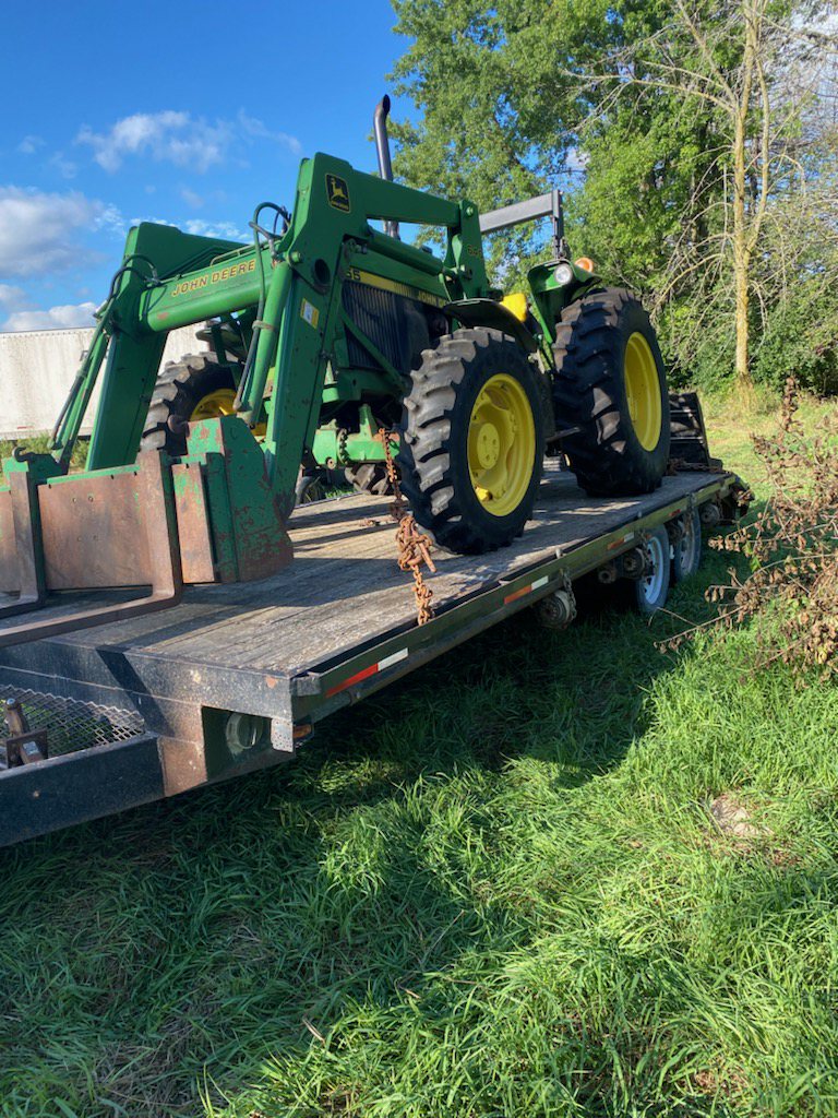Got a great picture from Dad about 20 minutes ago...His tractor was found, in a bush with just a flat tire!!!!
Thank you, thank you, thank you to everyone who retweeted &amp; brought awareness to the stolen tractor!!!
Our community is a great one 🥰🥰🥰